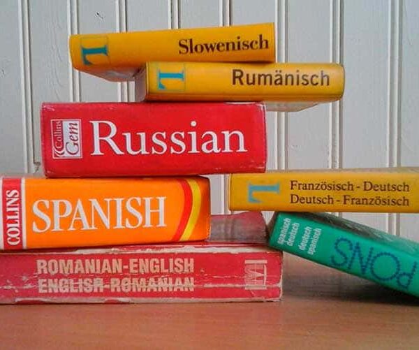 Rusça Örnekli İsimler Sözlüğü